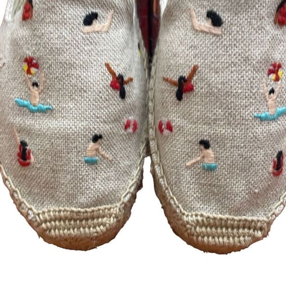 Soludos Embroidered Swimmer Espadrilles in a size 8 - Picture 4 of 10